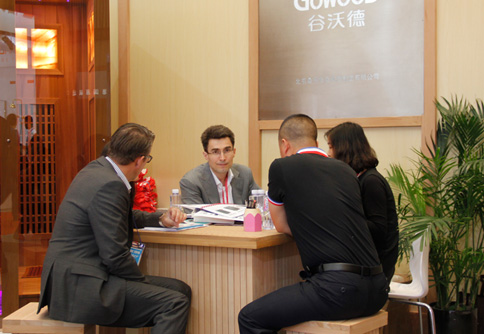 谷沃德与德国EOS公司总裁及销售主管SERGE