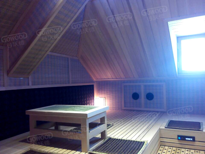 玛依依云郡别墅汗蒸房