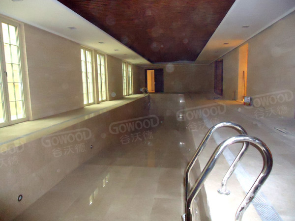 在建中的香山清琴泳池